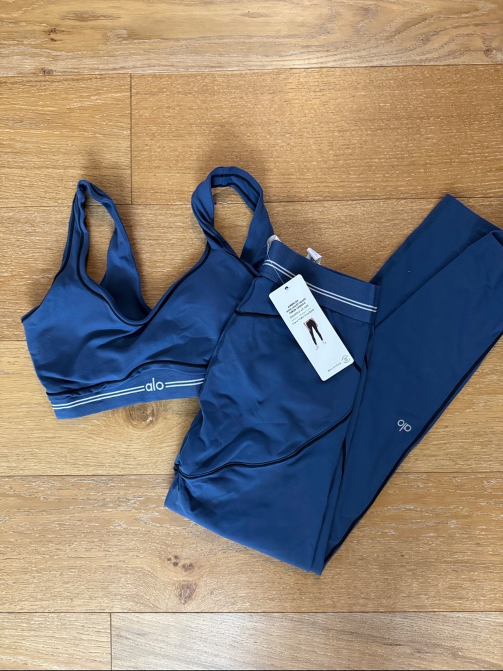 ALO Yoga Navy Blue Sports Bra and Leggings Set